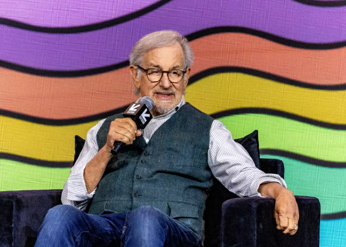 <b>Steven Spielberg</b><br/>